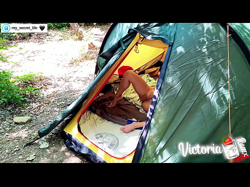 ❤️ Op kamera verfilm Passievolle ruk vreemdeling in 'n tent ️ Porno op af.passionfeverspot.ru ❌